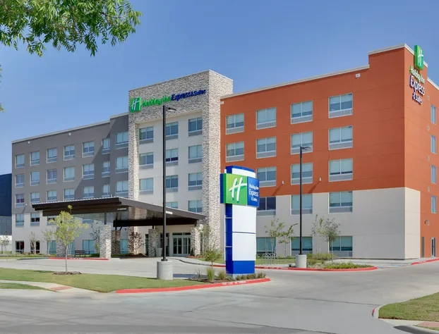 Holiday Inn Express & Suites Dallas NW HWY - Love Field by IHG hotel detail image 1