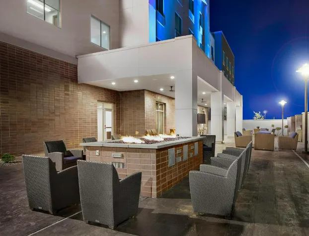 Holiday Inn Express & Suites Lubbock Central - Univ Area by IHG hotel detail image 3