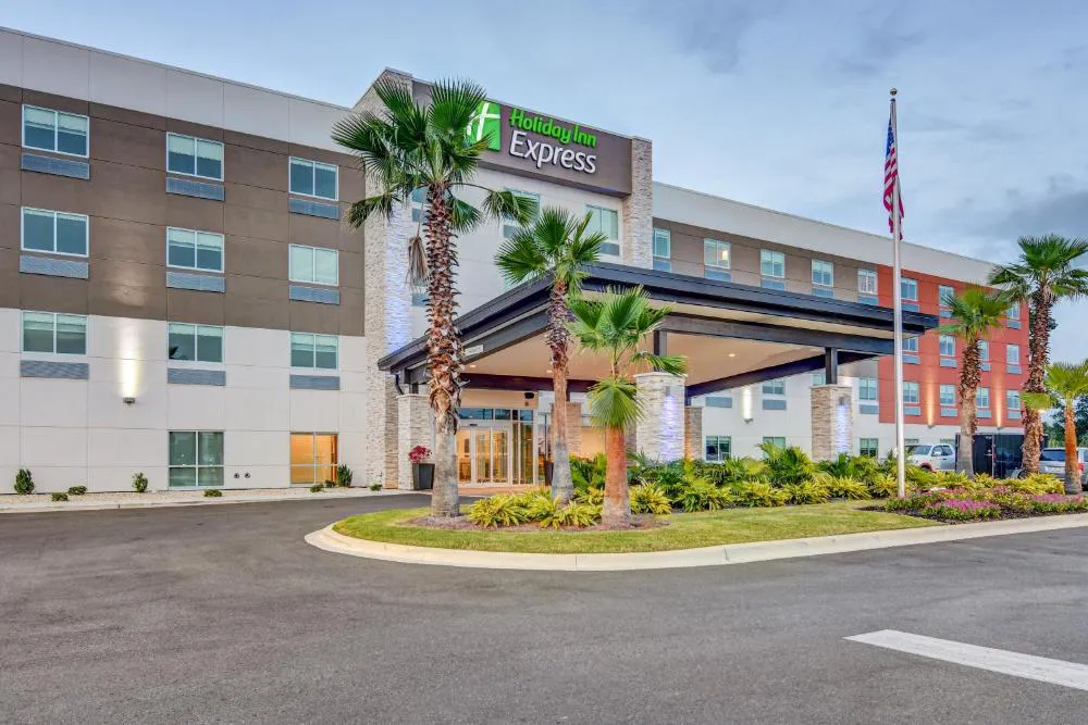 Holiday Inn Express Fort Walton Beach Central by IHG hotel hero