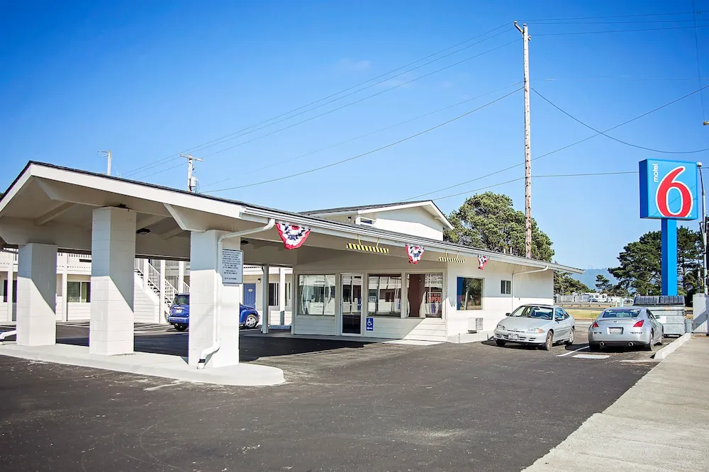 Motel 6-Crescent City, CA hotel hero