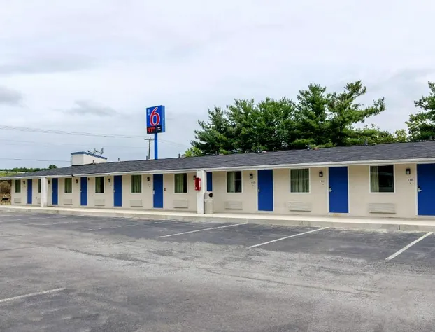 Motel 6 Troutville, VA hotel detail image 1