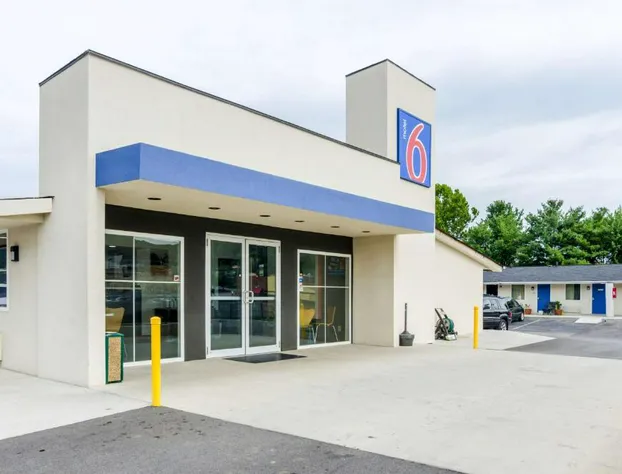 Motel 6 Troutville, VA hotel detail image 1