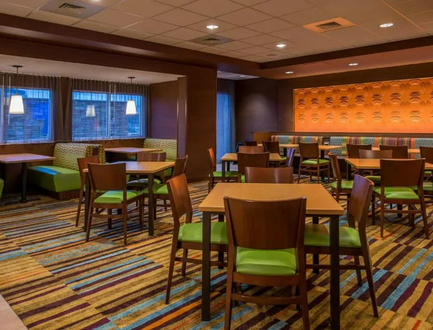 Fairfield Inn & Suites St Louis Westport hotel detail image 4