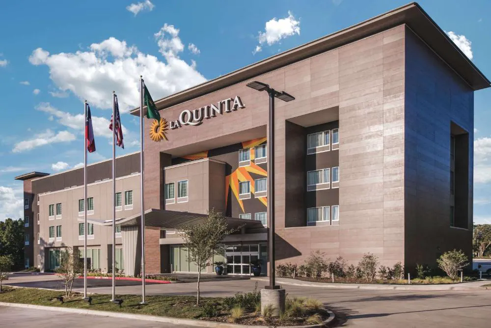 La Quinta Inn & Suites by Wyndham Dallas - Richardson hotel hero
