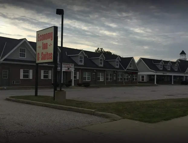Economy Inn North Randall hotel detail image 1