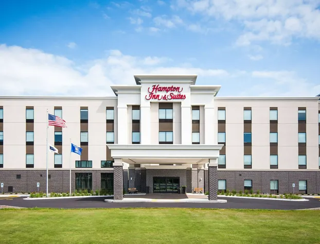 Hampton Inn & Suites at Wisconsin Dells Lake Delton hotel detail image 1