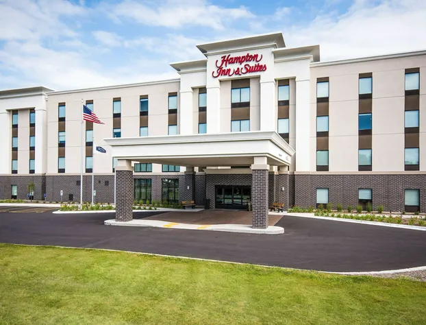 Hampton Inn & Suites at Wisconsin Dells Lake Delton hotel detail image 2