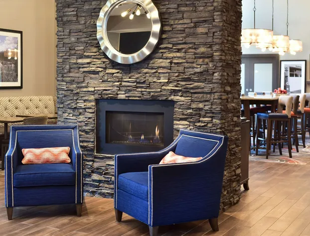 Hampton Inn & Suites at Wisconsin Dells Lake Delton hotel detail image 3