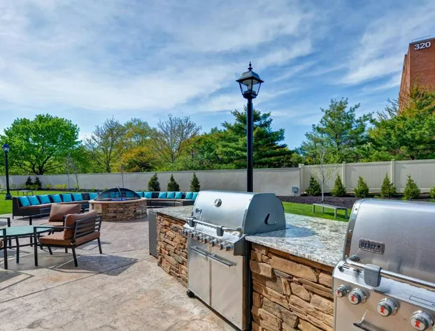 Courtyard by Marriott Long Island Islip/Courthouse Complex hotel detail image 2