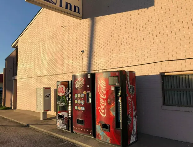 Budget Inn hotel detail image 2