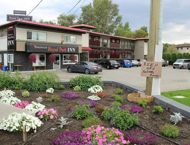 Okanagan Royal Park Inn by Elevate Rooms hotel detail image 3