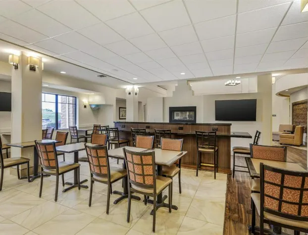 Best Western Plus Hudson Hotel & Suites hotel detail image 1
