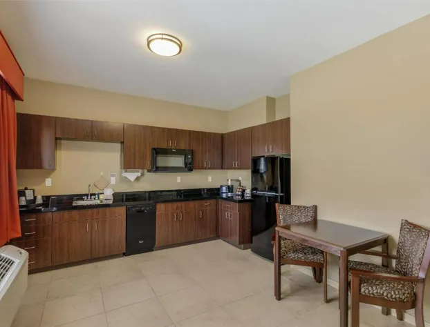 Best Western Plus Hudson Hotel & Suites hotel detail image 3