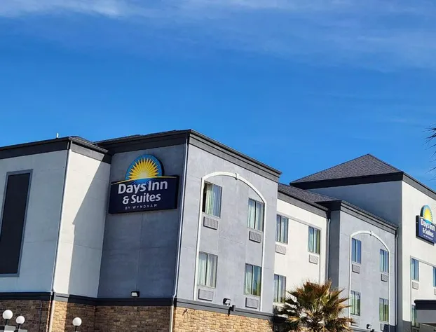 Days Inn & Suites by Wyndham Houston / West Energy Corridor hotel detail image 3