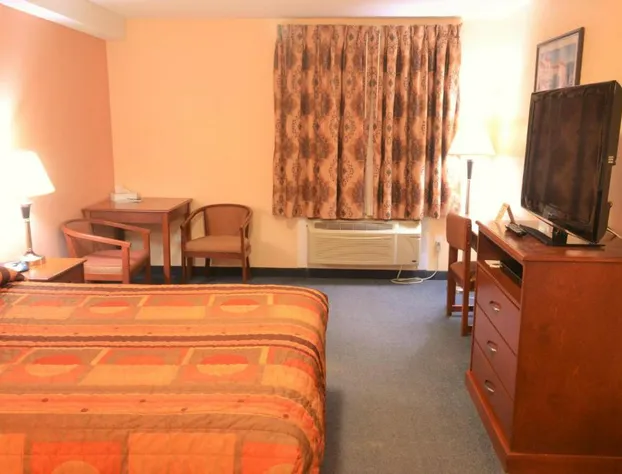 Aurora Park Inn & Suites hotel detail image 3