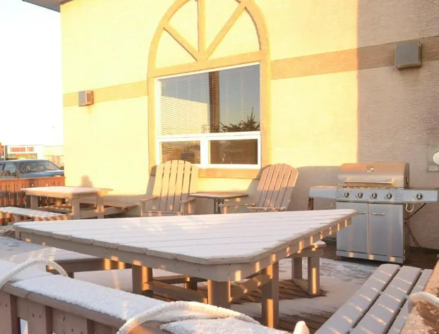 Aurora Park Inn & Suites hotel detail image 4