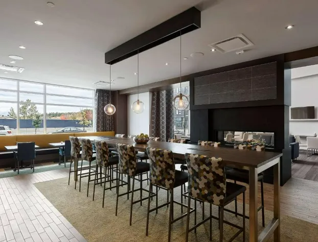 Hampton Inn & Suites by Hilton Quebec City Levis hotel detail image 3