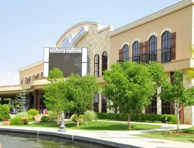 Hampton Inn & Suites Moore hotel detail image 1