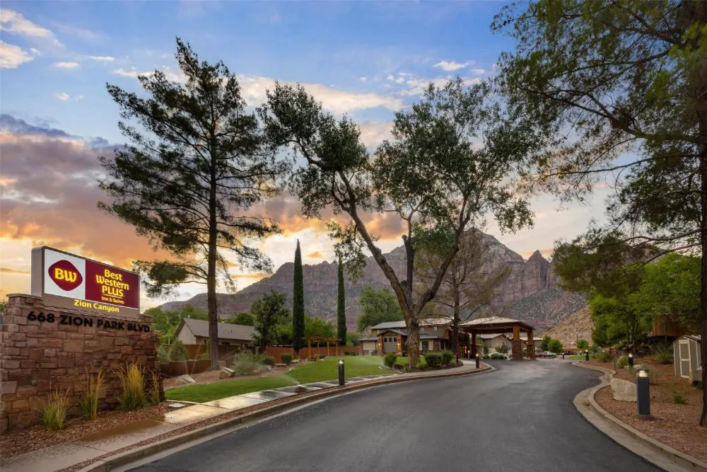 Best Western Plus Zion Canyon Inn & Suites hotel hero