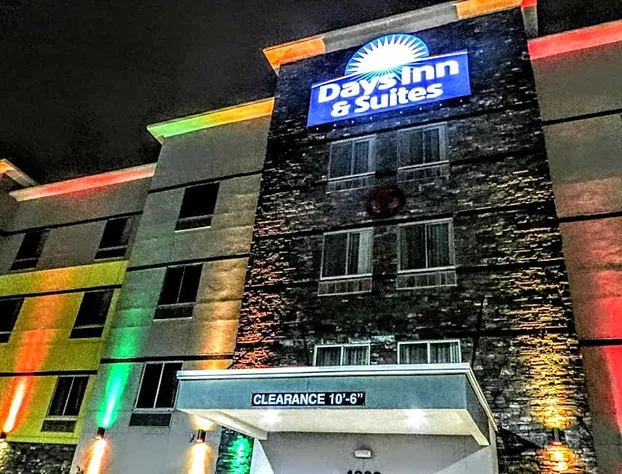 Days Inn & Suites by Wyndham Lubbock Medical Center hotel detail image 2