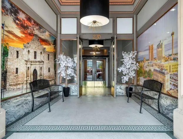 Best Western Premier Historic Travelers Hotel Alamo Riverwalk hotel detail image 1