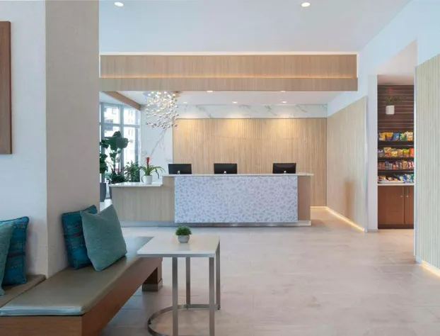 Embassy Suites by Hilton Sarasota, FL hotel detail image 2