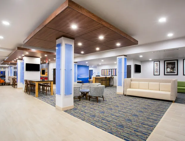 Holiday Inn Express & Suites Rapid City - Rushmore South by IHG hotel detail image 4