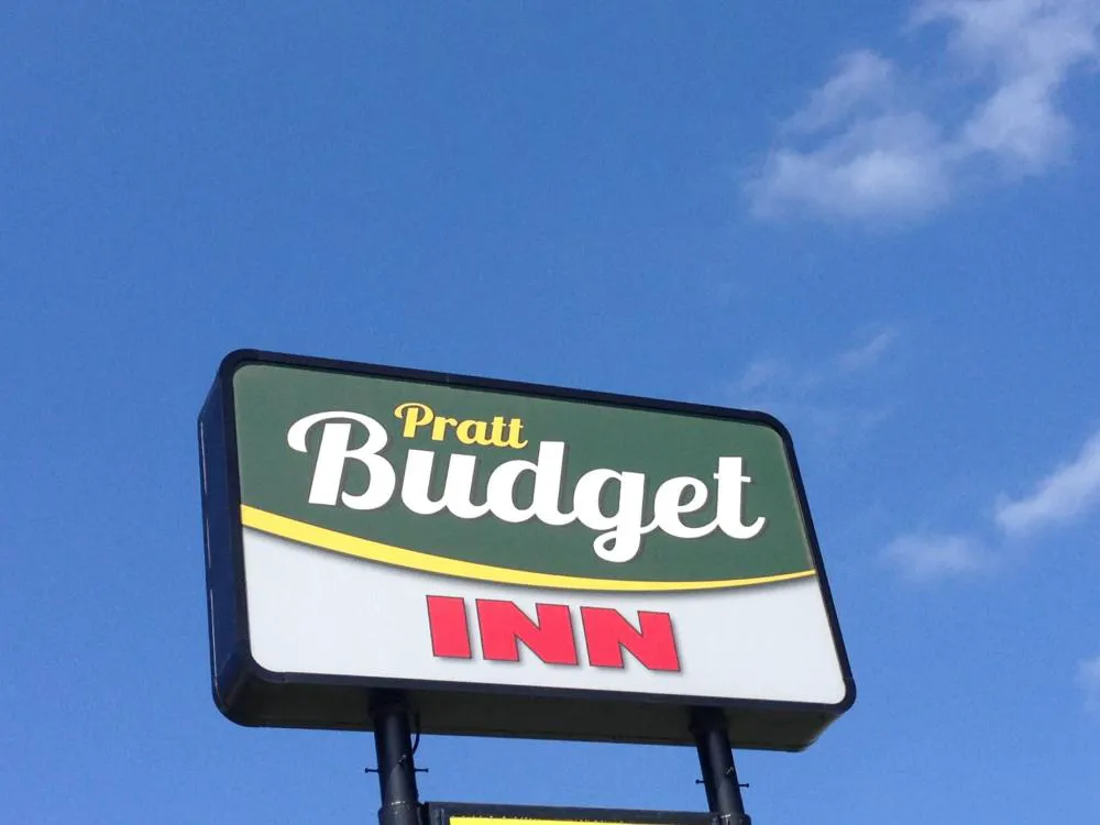 Pratt Budget Inn hotel hero