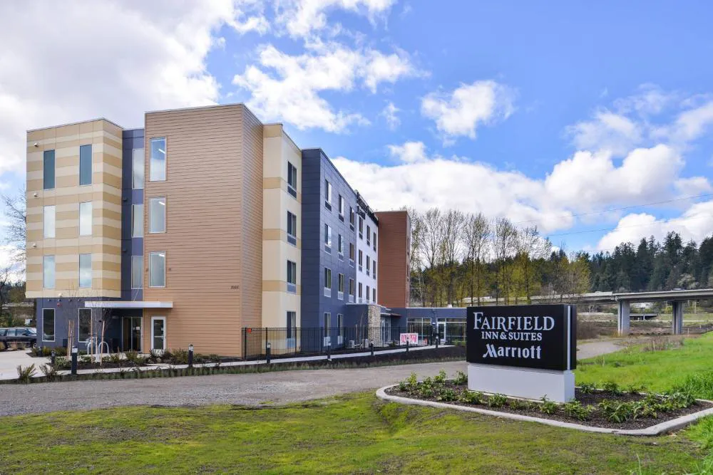 Fairfield Inn & Suites by Marriott Eugene East/Springfield hotel hero