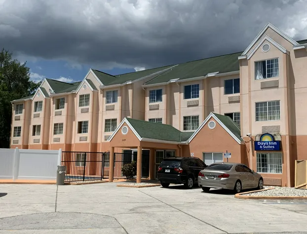 Days Inn & Suites by Wyndham Tampa/Raymond James Stadium hotel detail image 1