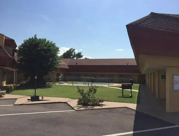 Knights Inn Fairview hotel detail image 2