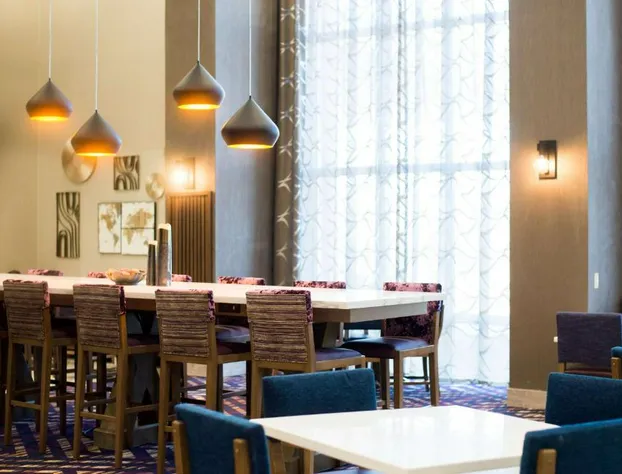 Hampton Inn & Suites by Hilton Warrington Horsham hotel detail image 3