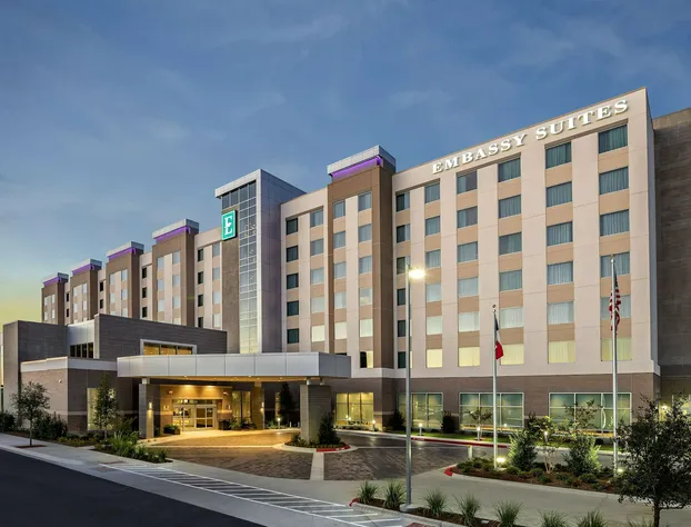 Embassy Suites by Hilton College Station, TX hotel detail image 4