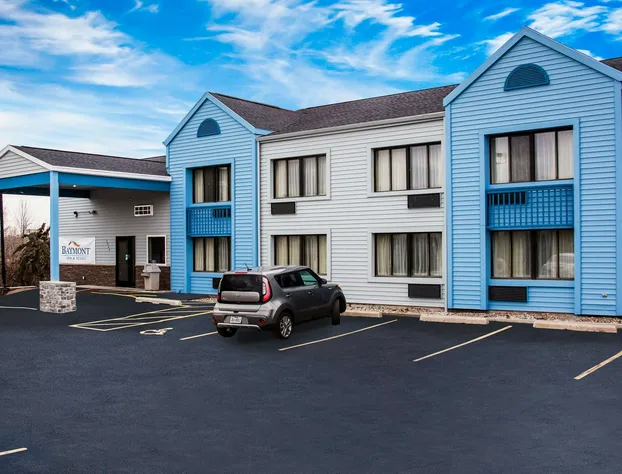 Baymont by Wyndham Appleton hotel detail image 1