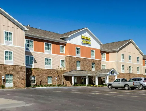 MainStay Suites Hackberry Sportsman's Lodge hotel detail image 2