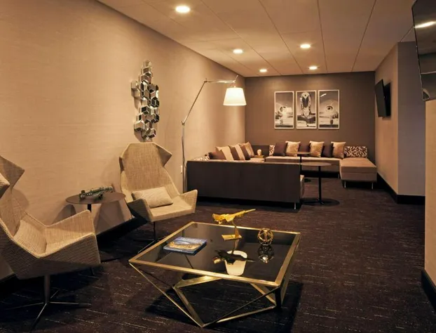 H Hotel Los Angeles, Curio Collection by Hilton hotel detail image 4