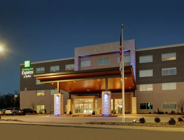 Holiday Inn Express & Suites Mount Vernon by IHG hotel detail image 2