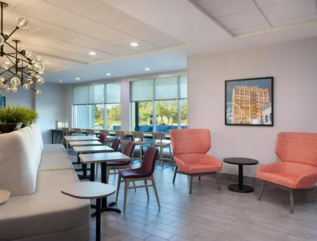 Home2 Suites by Hilton Jackson MI hotel detail image 2