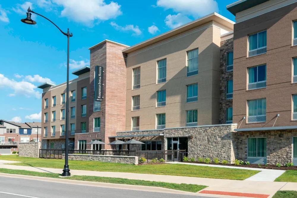 Fairfield Inn & Suites by Marriott Indianapolis Carmel hotel hero