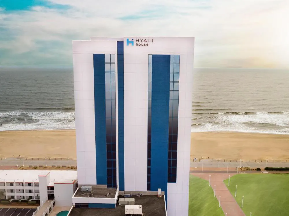 Hyatt House Virginia Beach / Oceanfront hotel hero
