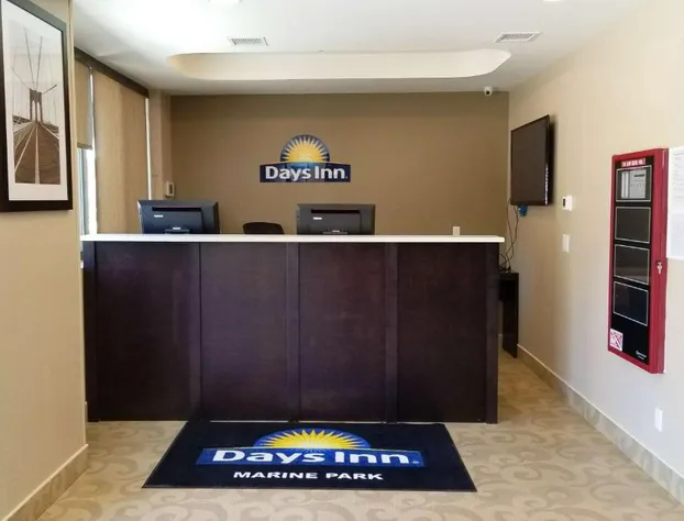 Days Inn by Wyndham Brooklyn Marine Park hotel detail image 4