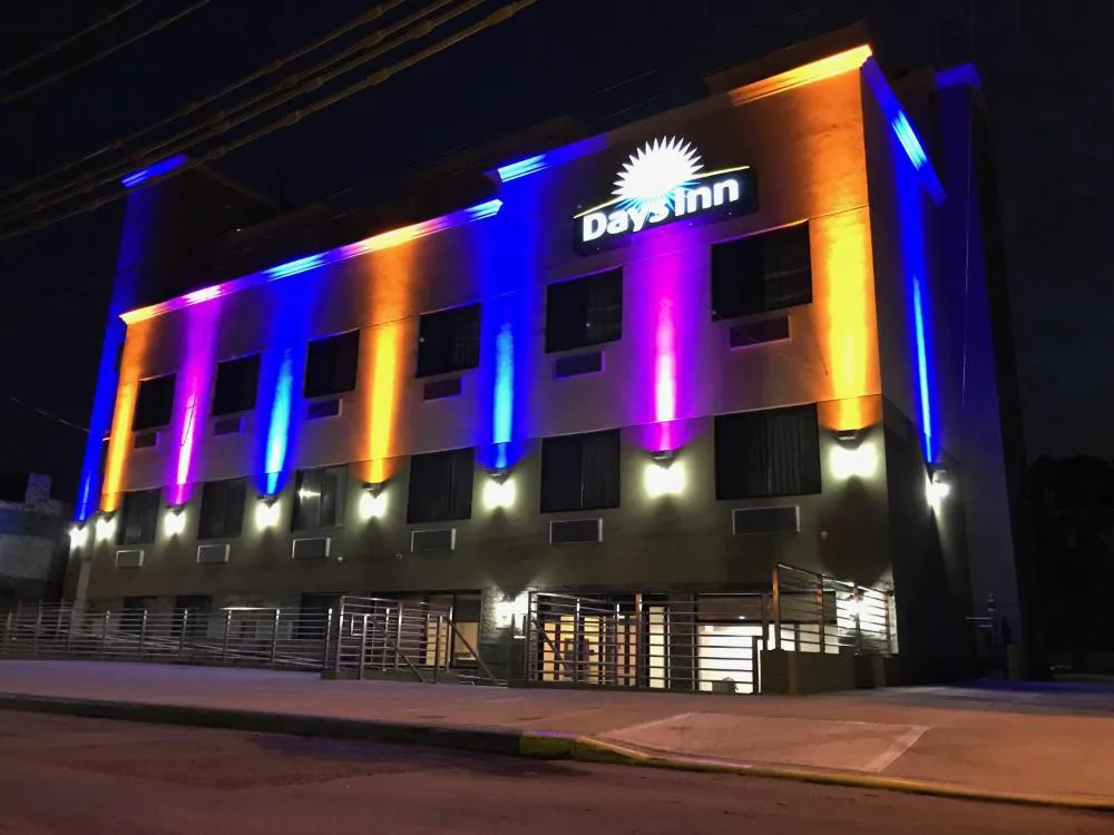 Days Inn by Wyndham Brooklyn Marine Park hotel hero