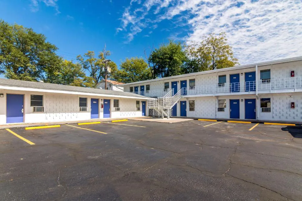 Trade Wind Motel hotel hero