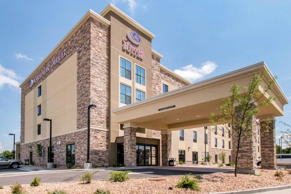 Comfort Suites Denver near Anschutz Medical Campus hotel hero