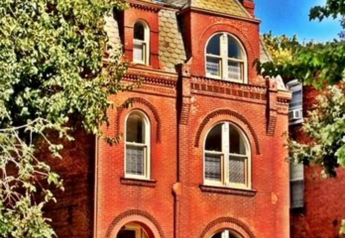 Benton Park Inn hotel hero