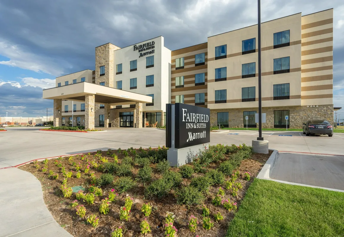 Fairfield Inn and Suites by Marriott Lubbock Southwest hotel hero