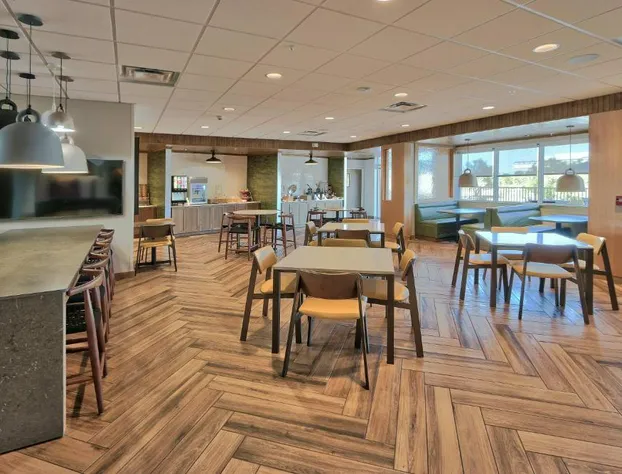 Fairfield Inn & Suites by Marriott Albuquerque North hotel detail image 3