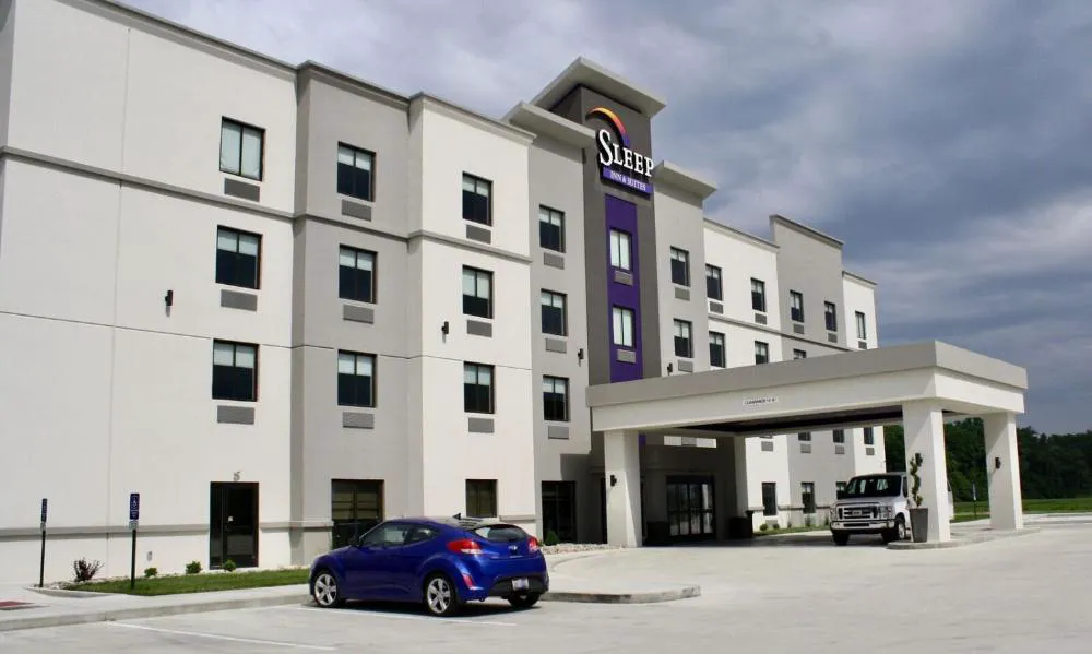 Sleep Inn & Suites hotel hero