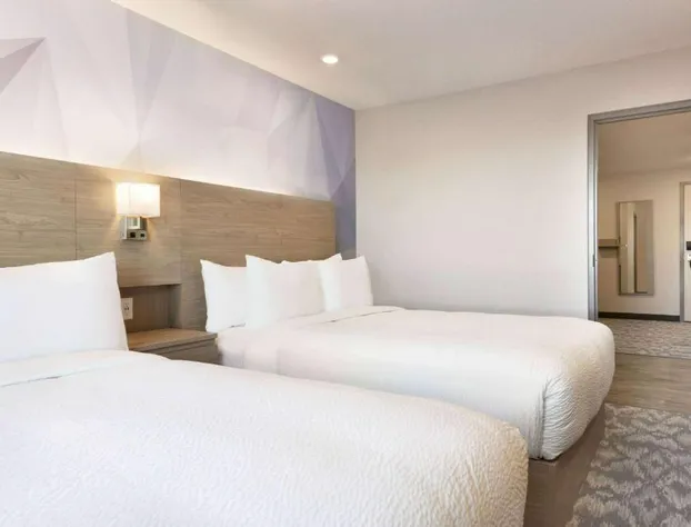 Days Inn by Wyndham Calgary North Balzac hotel detail image 2