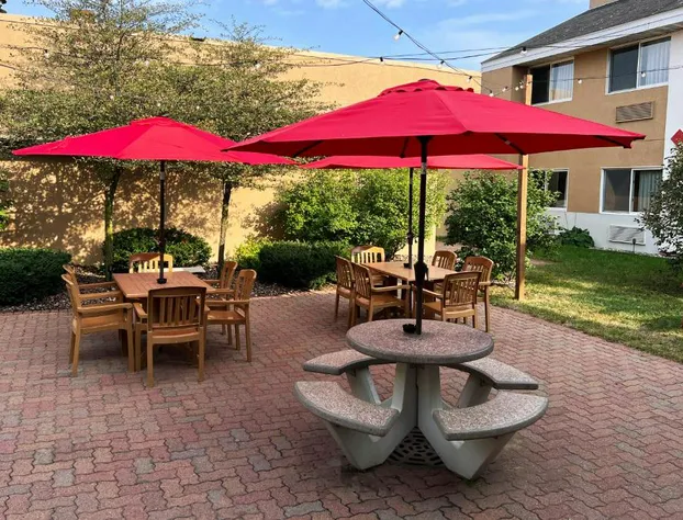 Econo Lodge Wausau - Rothschild hotel detail image 2